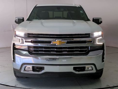 Used 2020 Chevrolet Silverado 1500 LTZ image 9
