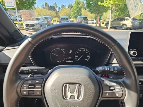 Used 2024 Honda CR-V Sport image 25