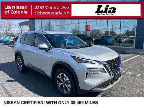 Certified 2021 Nissan Rogue SV AWD/4WD image 1