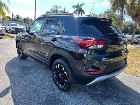Used 2023 Chevrolet TrailBlazer LT w/ Convenience Package FWD image 7
