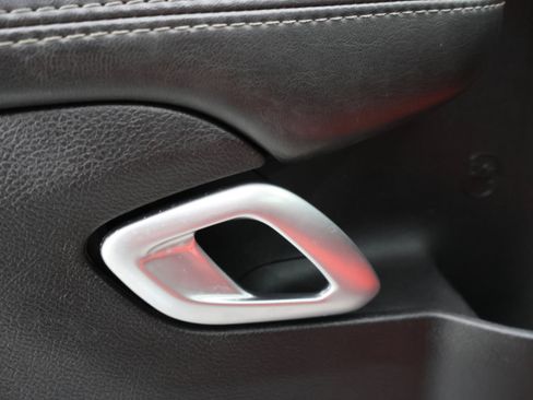 Used 2015 Dodge Challenger R/T w/ Quick Order Package 22B R/T RWD image 35