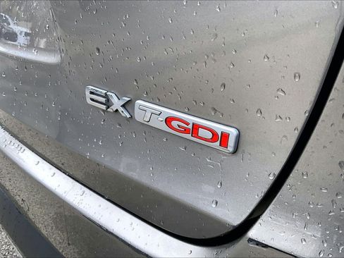 Used 2017 Kia Sorento EX w/ EX Premium Package image 16