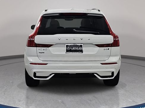 Used 2025 Volvo XC60 B5 Ultra w/ Protection Package Premier AWD/4WD image 7