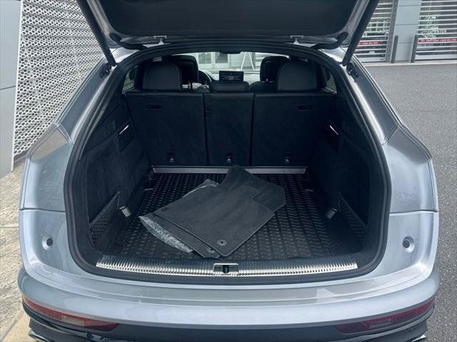 Used 2023 Audi SQ5 Prestige w/ Prestige Package AWD/4WD image 34