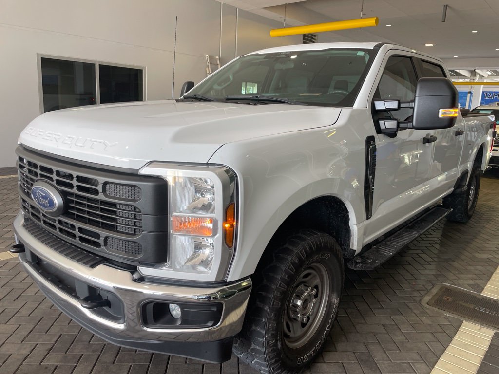 Used 2024 Ford F250 XL w/ 360-Degree Camera Package AWD/4WD image 1