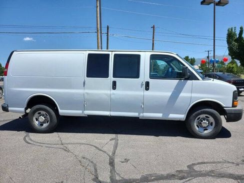 Used 2015 Chevrolet Express 3500 Extended image 7