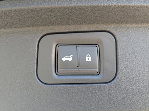 Certified 2025 Nissan Armada Platinum w/ Convenience Package image 13