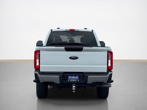 Used 2025 Ford F250 XLT w/ FX4 Off-Road Package AWD/4WD image 6