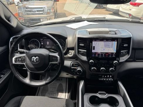 Used 2020 RAM 1500 Big Horn AWD/4WD image 17