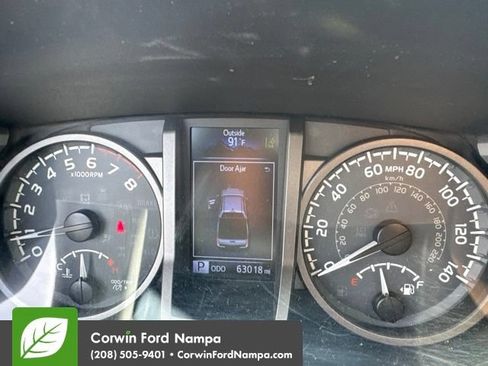 Used 2018 Toyota Tacoma TRD Sport AWD/4WD image 8