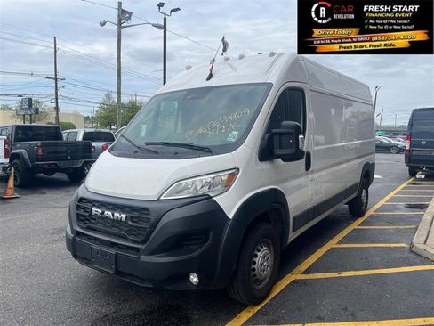 Used 2025 RAM ProMaster 3500 w/ Convenience Group image 3