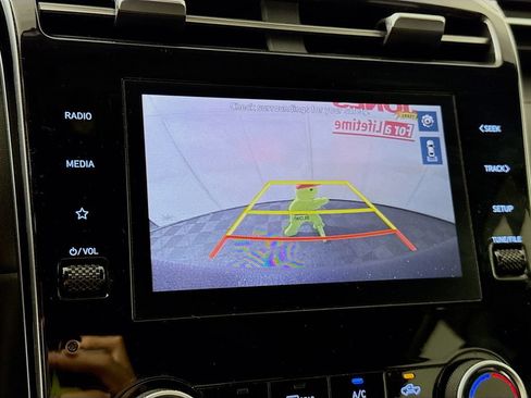Certified 2022 Hyundai Santa Cruz SE w/ Cargo Package FWD image 6