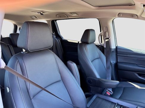 Used 2024 Honda Odyssey EX-L image 29