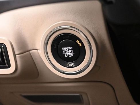 Used 2022 Maserati Ghibli Modena image 24