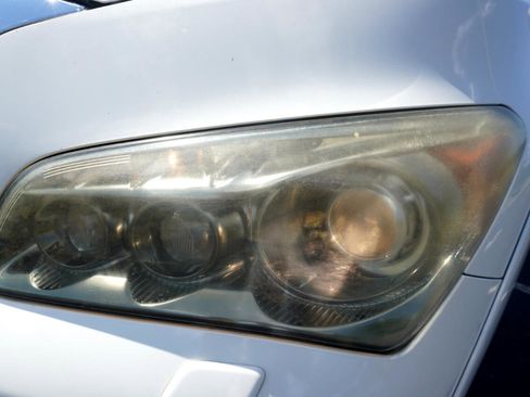 Used 2011 INFINITI QX56 4WD w/ Deluxe Touring Pkg image 10