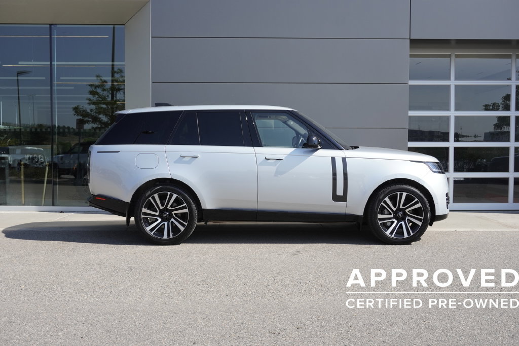 Used 2023 Land Rover Range Rover SE AWD/4WD image 7