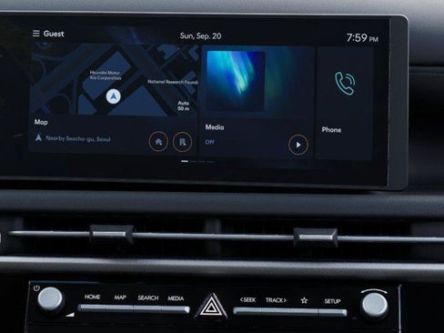 New 2025 Hyundai Tucson Limited image 13