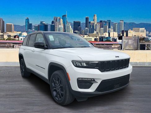 New 2025 Jeep Grand Cherokee Limited image 3