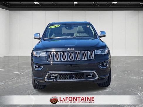 Used 2019 Jeep Grand Cherokee Overland AWD/4WD image 8