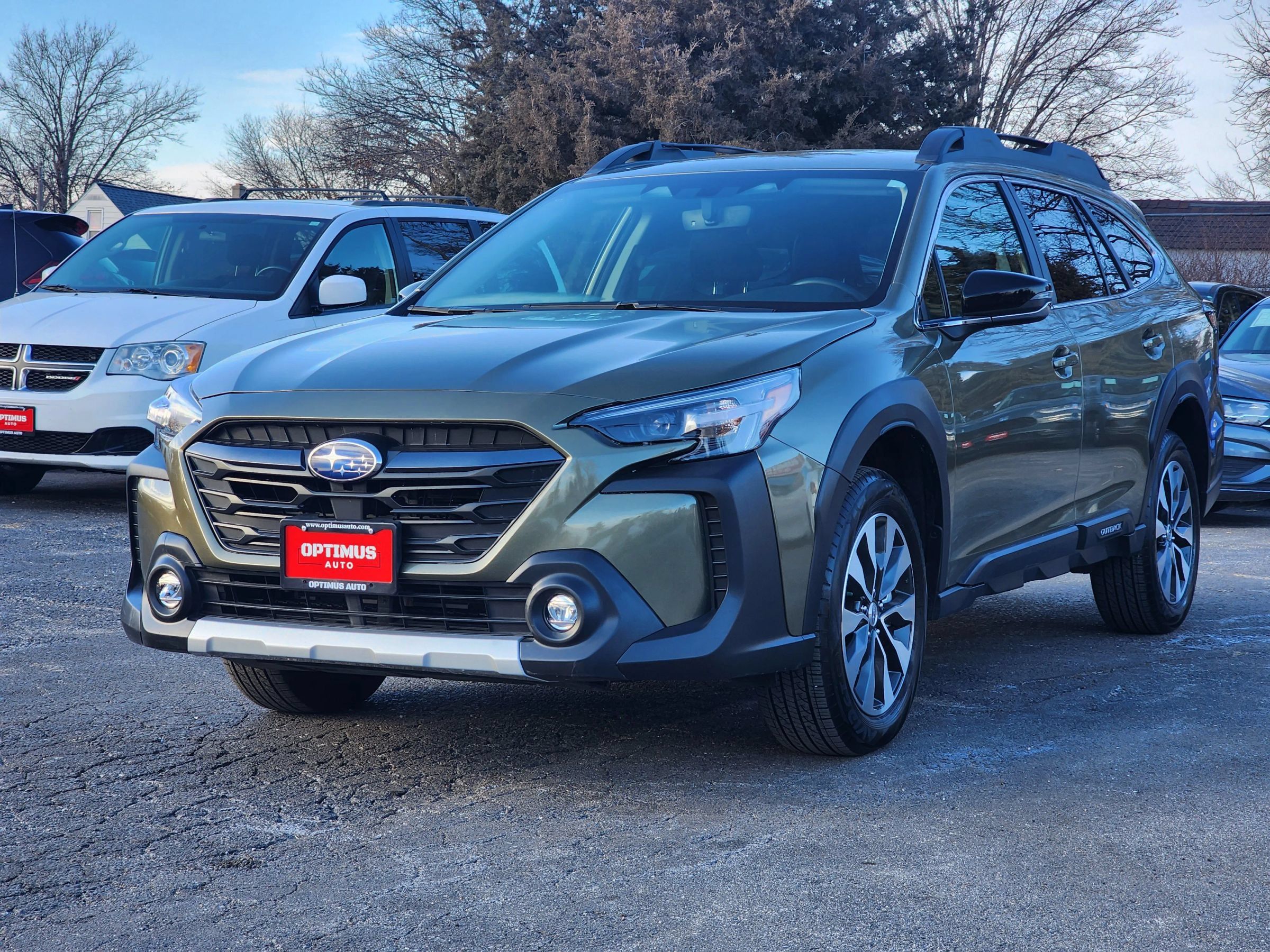 Used 2024 Subaru Outback Limited AWD/4WD image 3
