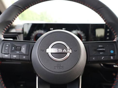 New 2025 Nissan Kicks SR image 11
