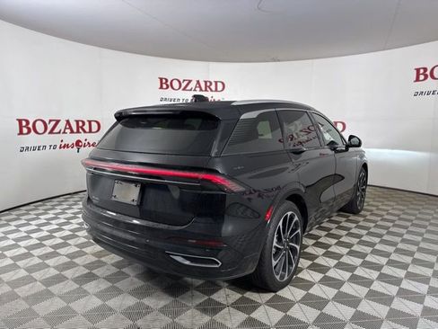 Used 2025 Lincoln Nautilus Black Label image 8