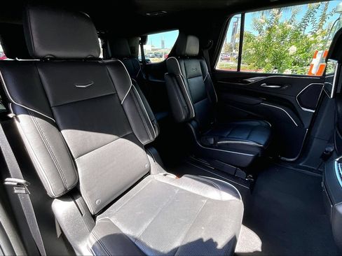 Used 2021 Cadillac Escalade Premium Luxury RWD image 24