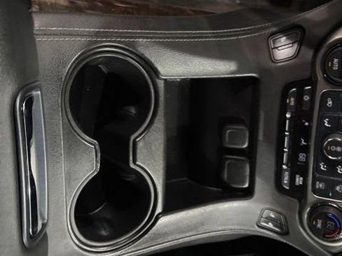 Used 2017 Chevrolet Tahoe LT AWD/4WD image 29