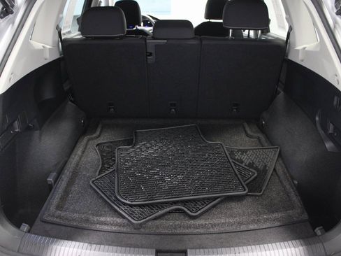 Used 2022 Volkswagen Tiguan S image 17