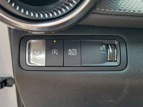 Used 2025 Chevrolet Equinox LT FWD image 28