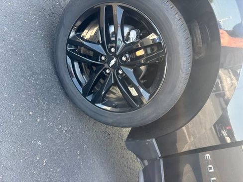 Used 2021 Chevrolet Equinox LT AWD/4WD image 30
