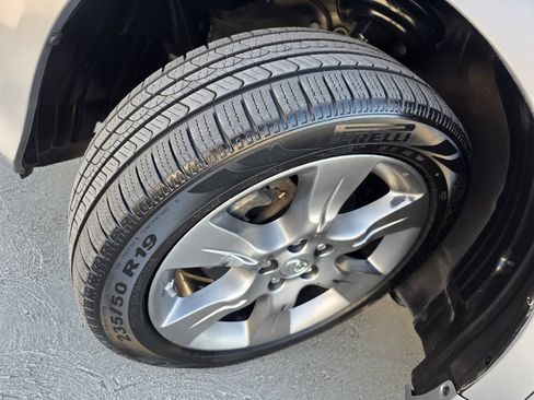 Used 2014 Toyota Sienna SE FWD image 13