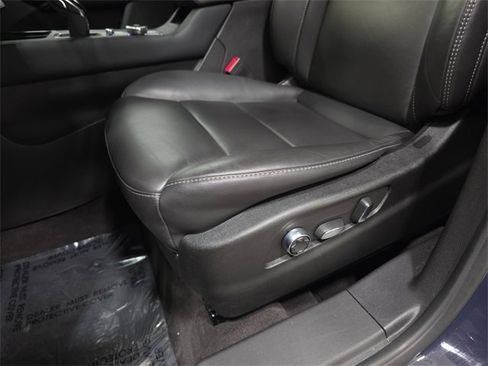 Certified 2025 Cadillac XT4 Premium Luxury image 26