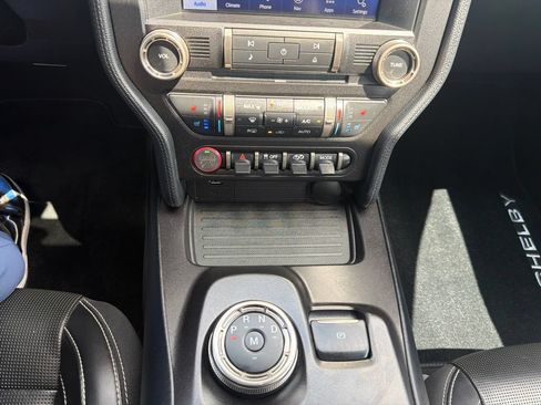 Used 2021 Ford Mustang Shelby GT500 w/ Technology Package RWD image 17