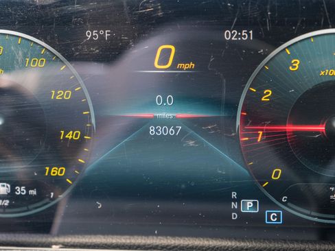 Used 2022 Mercedes-Benz GLB 250 w/ Premium Package Lite image 24