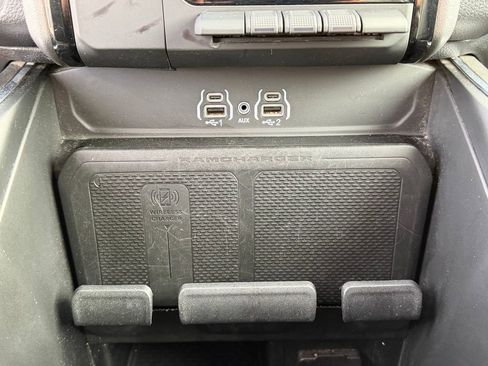 Used 2025 RAM 1500 Laramie image 36