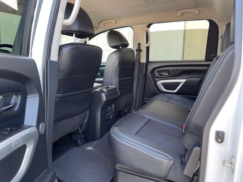 Used 2019 Nissan Titan PRO-4X w/ Pro-4x Utility Package AWD/4WD image 19