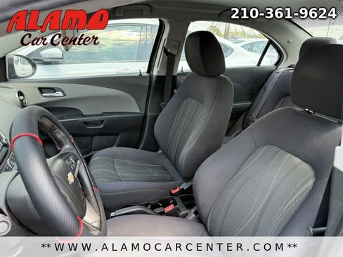 Used 2015 Chevrolet Sonic LT image 19
