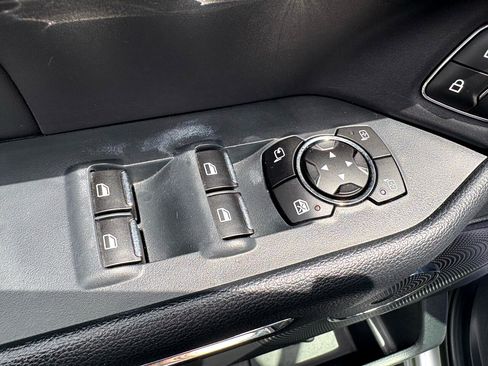 Used 2023 Ford Expedition Max XLT image 10