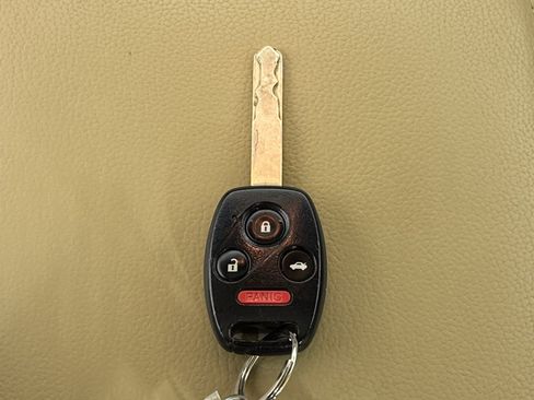 Used 2012 Honda Accord EX-L image 25