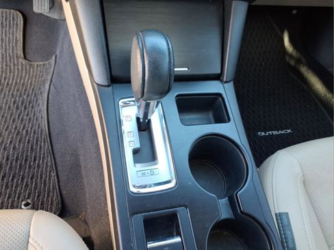 Used 2016 Subaru Outback 2.5i Limited image 23