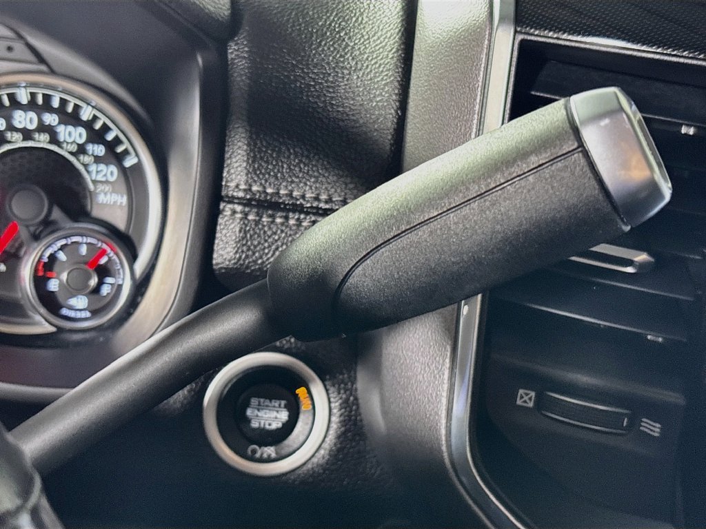 Used 2022 RAM 2500 Laramie AWD/4WD image 18