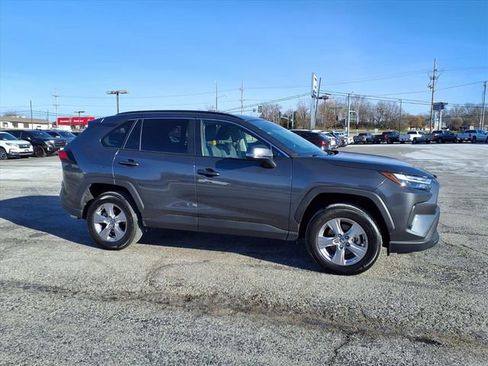 Used 2025 Toyota RAV4 XLE image 9