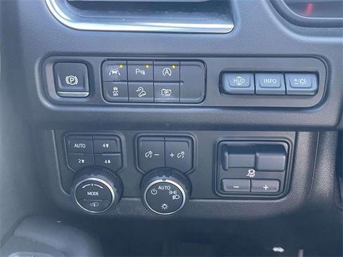 Used 2024 Chevrolet Tahoe High Country image 27