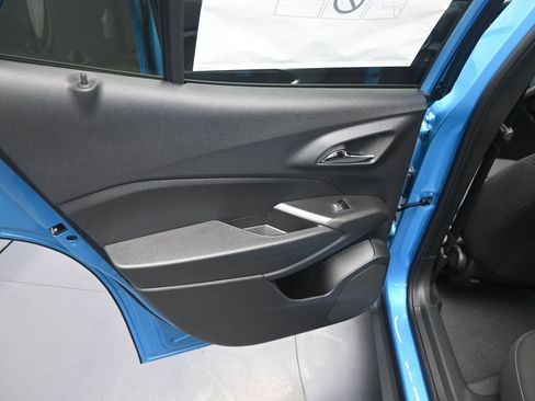 New 2026 Chevrolet Trax LS w/ LS Convenience Package FWD image 32