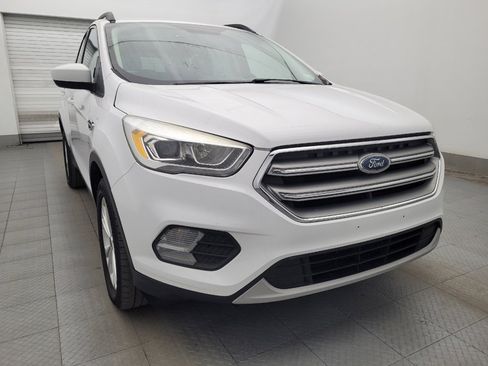 Used 2017 Ford Escape SE w/ Equipment Group 201A AWD/4WD image 13