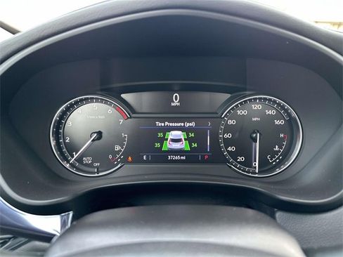 Certified 2023 Cadillac XT4 Luxury w/ Cold Weather Package image 38