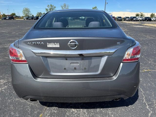Used 2015 Nissan Altima 2.5 S w/ Power Driver Seat Package FWD image 5