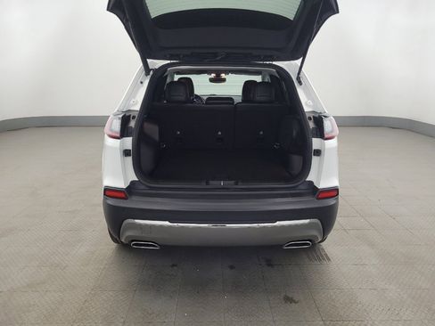 Used 2019 Jeep Cherokee Limited AWD/4WD image 29