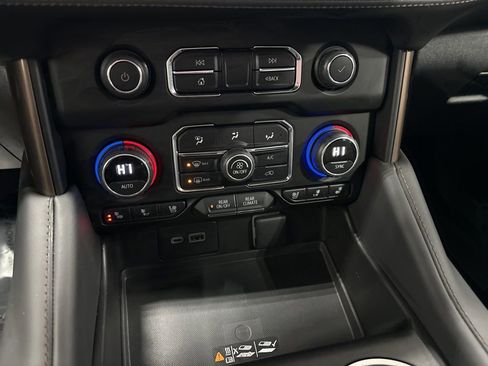 Used 2024 Chevrolet Tahoe High Country AWD/4WD image 39